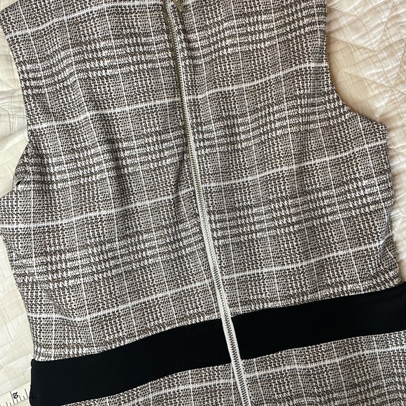 TOMMY HILFIGER Brown Fancy Plaid Button sleeveless tweet Dress - Picture 5 of 7